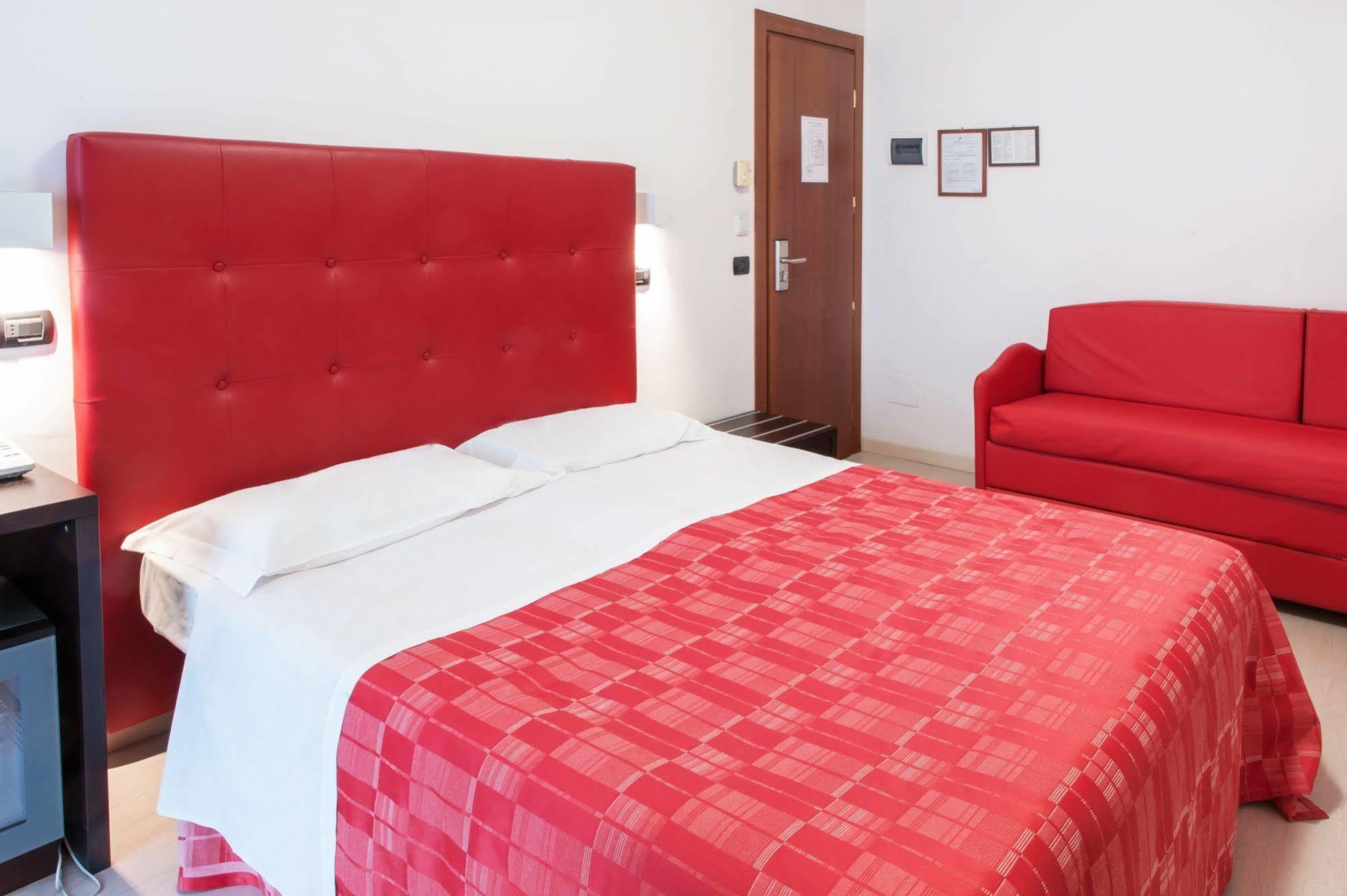 Hotel Villa Corallo Сан-Бенедетто-дель-Тронто Экстерьер фото