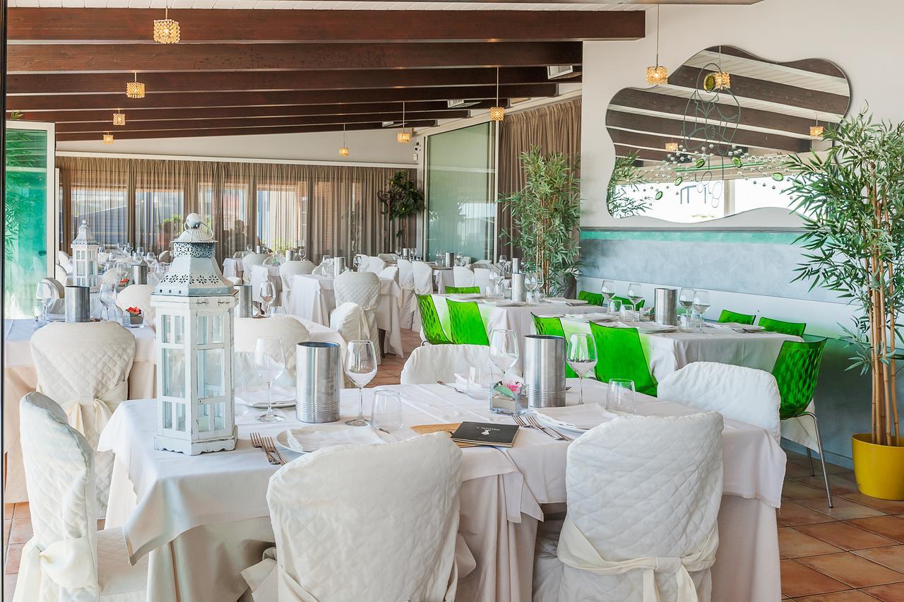 Hotel Villa Corallo Сан-Бенедетто-дель-Тронто Экстерьер фото