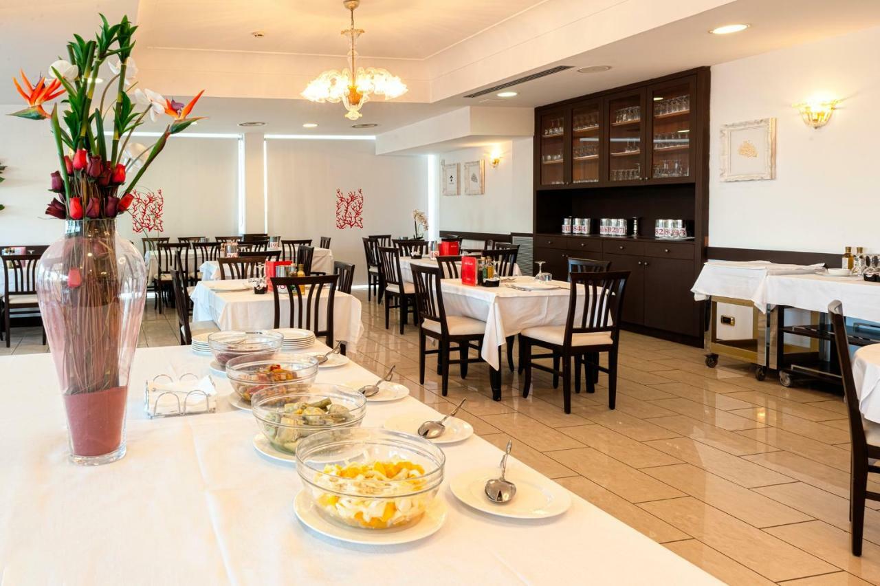 Hotel Villa Corallo Сан-Бенедетто-дель-Тронто Экстерьер фото