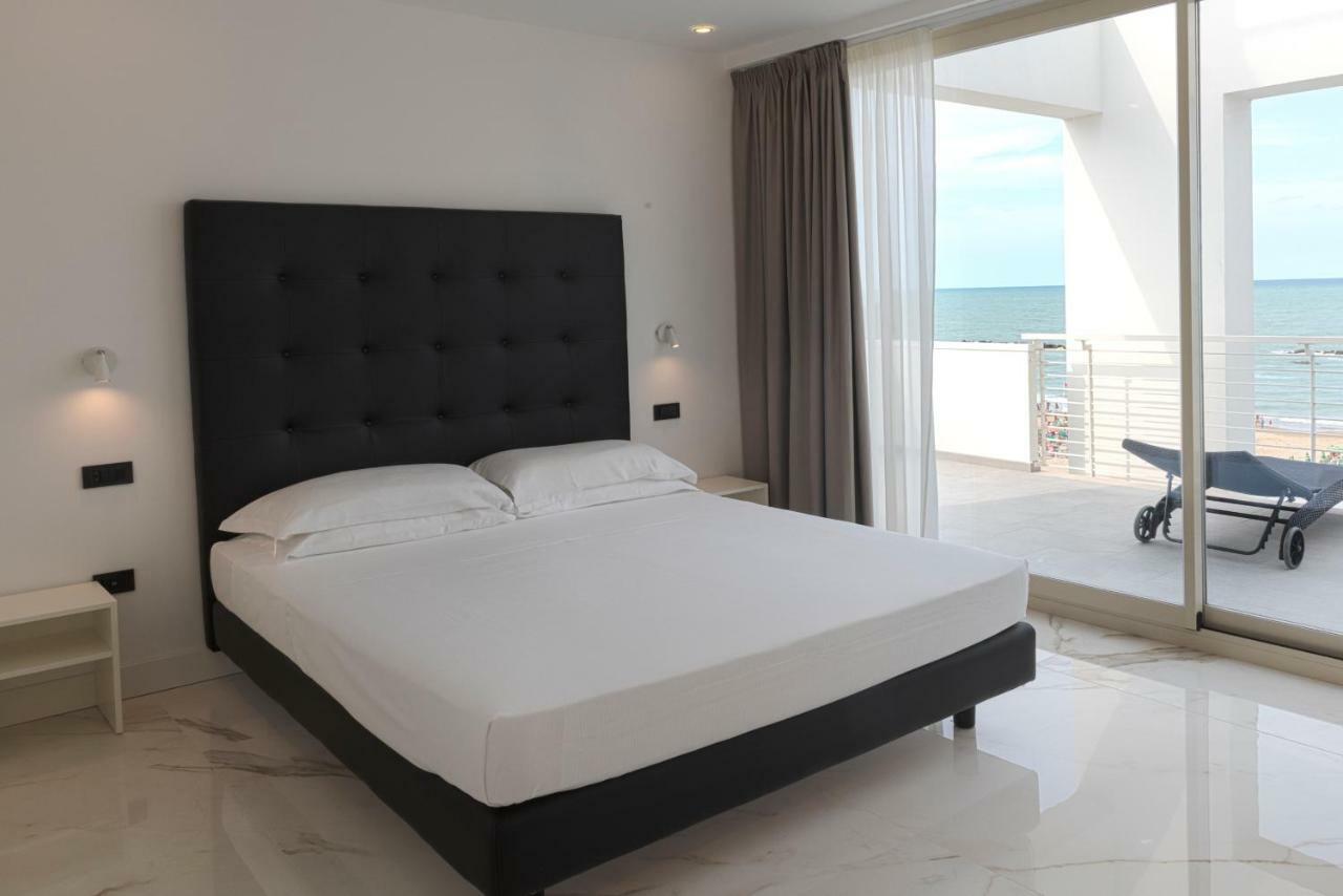 Hotel Villa Corallo Сан-Бенедетто-дель-Тронто Экстерьер фото